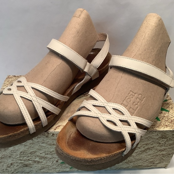 Naot Slingback Sandal Off White SZ 41 US 10 Leather Cork Comfort Summer Dressy - Picture 2 of 7